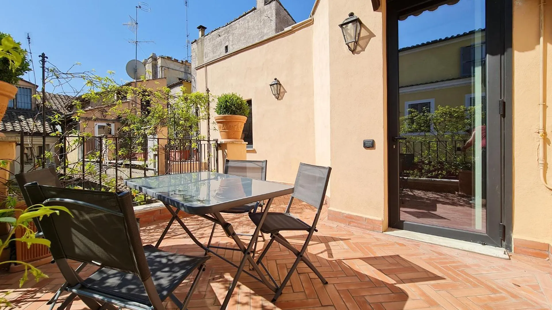 Cs Stylish Loft With Terrace Spanish Steps Rome